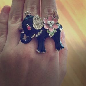 Betsy Johnson Elephant Ring
